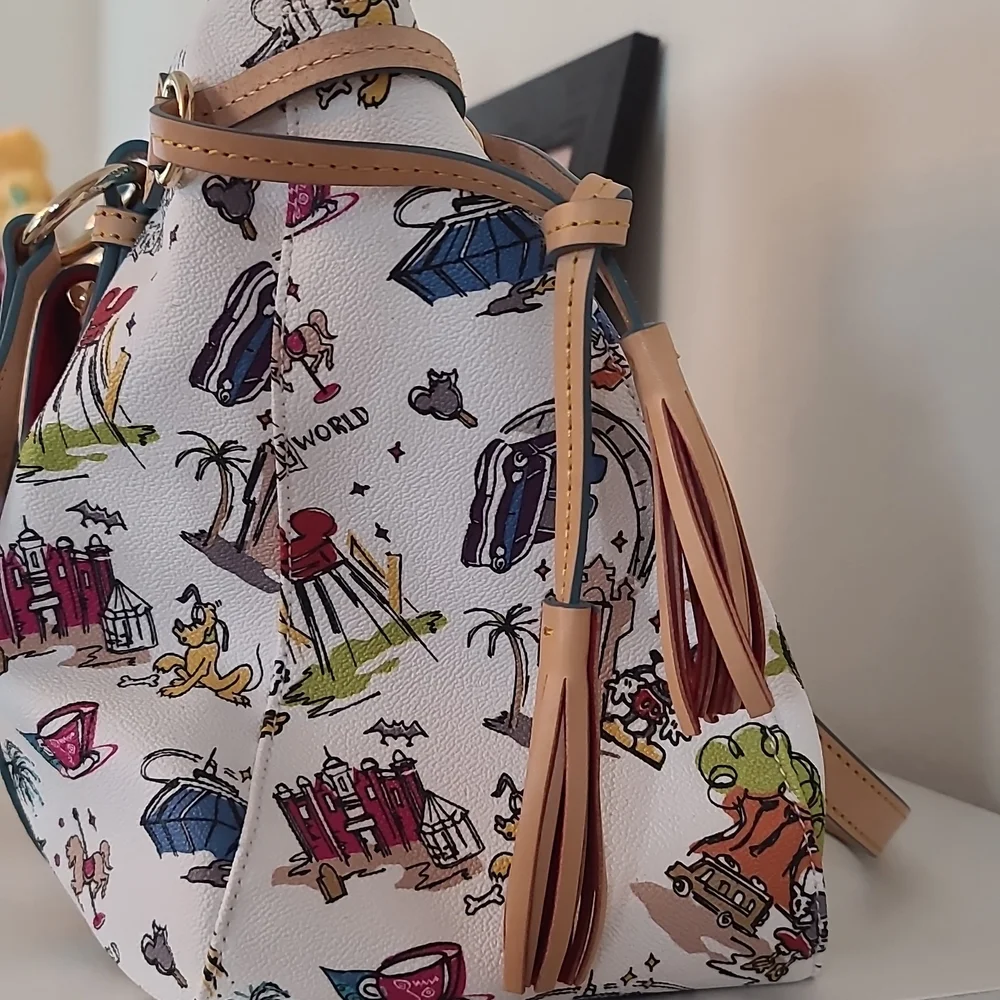 NWT *Rare* Retired Disneyana Walt Disney World Smith Tote